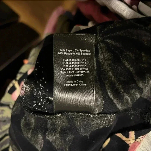 Aritzia- Babaton  Tee - Picture 6 of 6